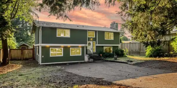 16032 Spanaway Loop S