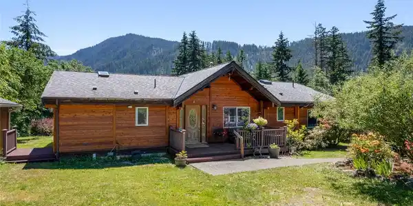 53316 126th Ave Ct E