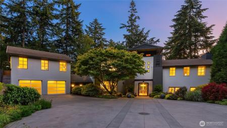 7733 Hansen NE