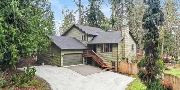 15519 Lakeview
