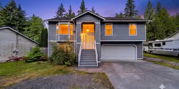 642 Sprague Valley