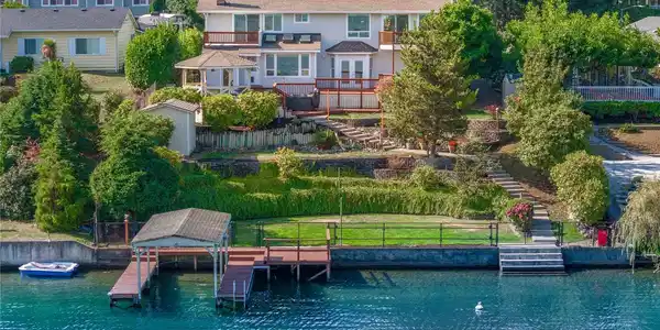 4759 Lakeridge E