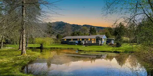 215 Shallow Shore