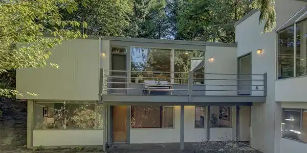 4230 Mercer