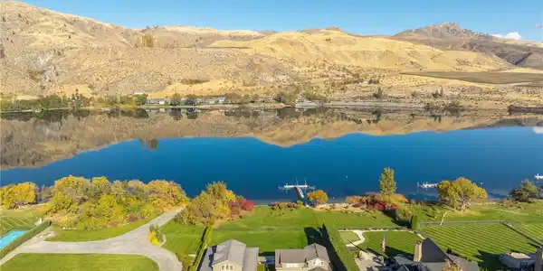 256 Vineyard