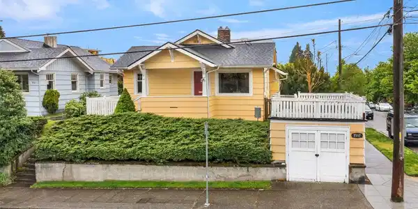 7117 12th NE