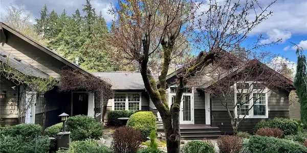 1438 Kitsap Lake NW