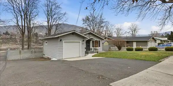 429 Columbia