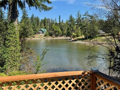 19517 Whiteman Cove SW