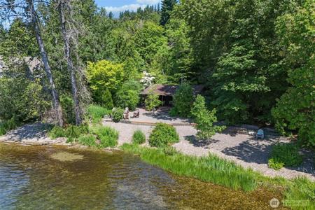 2629 Lake Sammamish NE