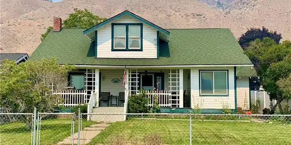 228 Warren W