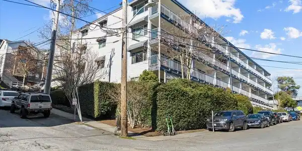762 Hayes