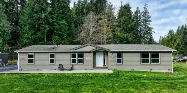 6308 Flowing Lake