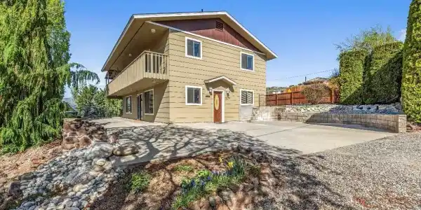 1414 Tyee