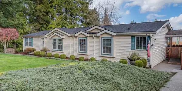1472 Kitsap Lake NW