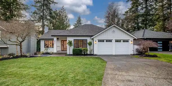 4021 239th SE