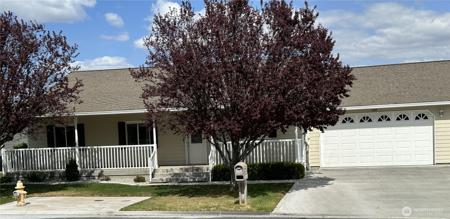 807 Westshore NE