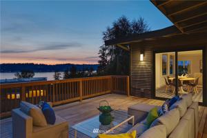 2121 190th SE