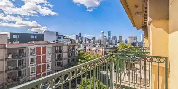 700 Denny