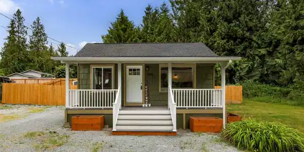 7820 Lake Ketchum