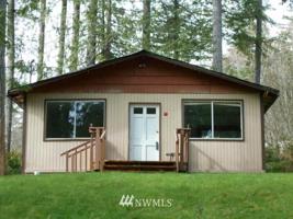 281 E Lakeshore Drive W