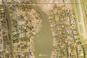 420 Lake View Loop NE