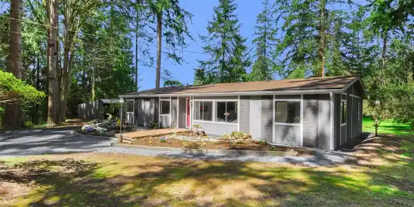 7403 184th NW