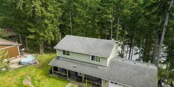 22317 Autumnwood SE