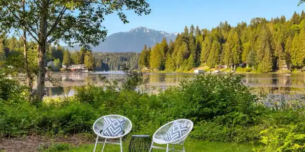 1321 Lake Roesiger