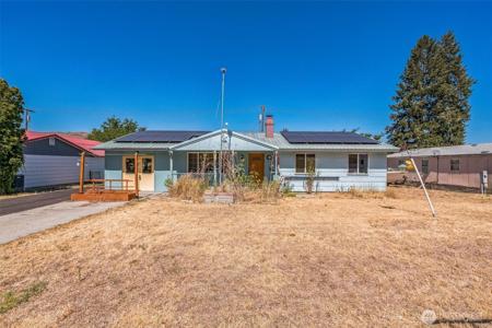 1124 Camas