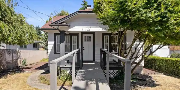 1733 Proctor