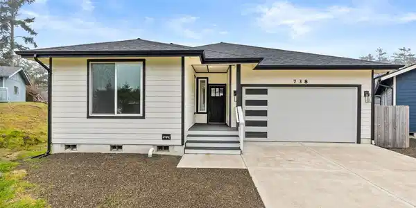 738 Gadwall SE