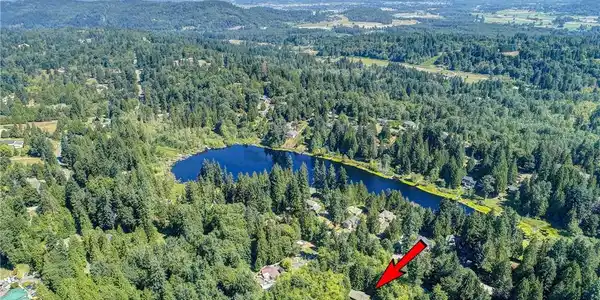 21916 Lost Lake