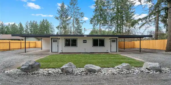 7435 Mullen SE
