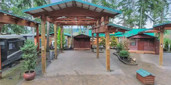 1546 Reservation SE