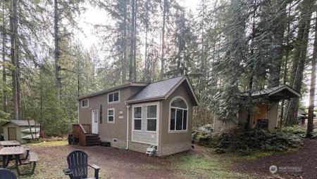 1021 Potlatch