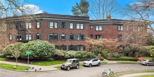 1065 Prospect