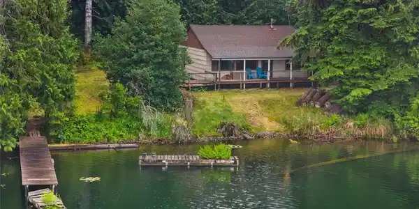 2120 Spencer Lake