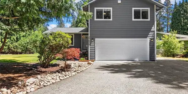 27526 43rd S