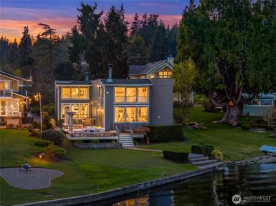 3418 Lake Sammamish SE