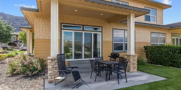 23548 Sunserra NW
