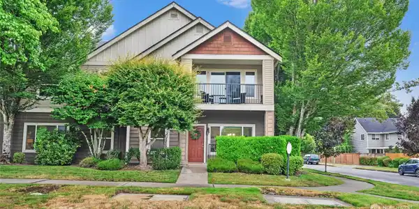 2104 Palisade