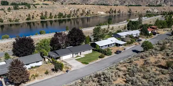 61 Riverview