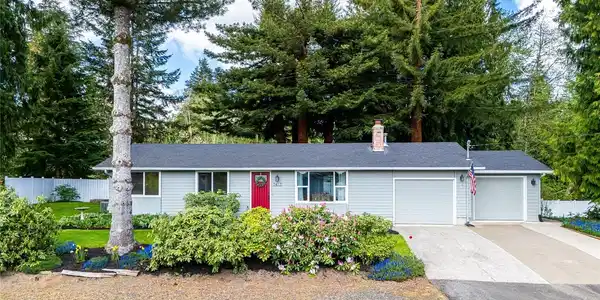 7417 Lakeside SW