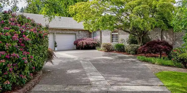 8024 68th SE