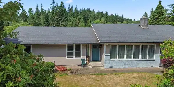 2407 255th NW