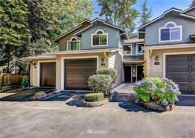 W Lake Sammamish Parkway SE