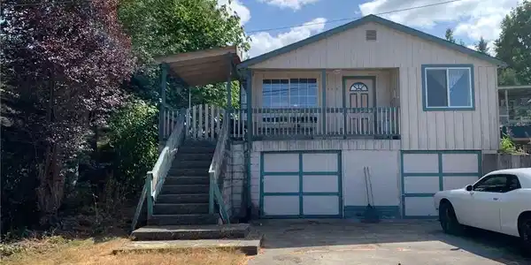 4115 119th SE