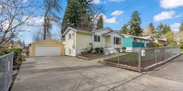 6320 Sheridan