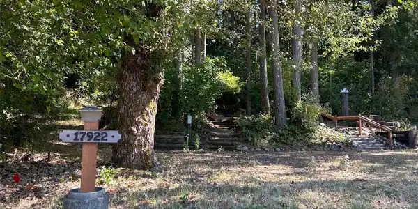 17922 Clear Lake SE